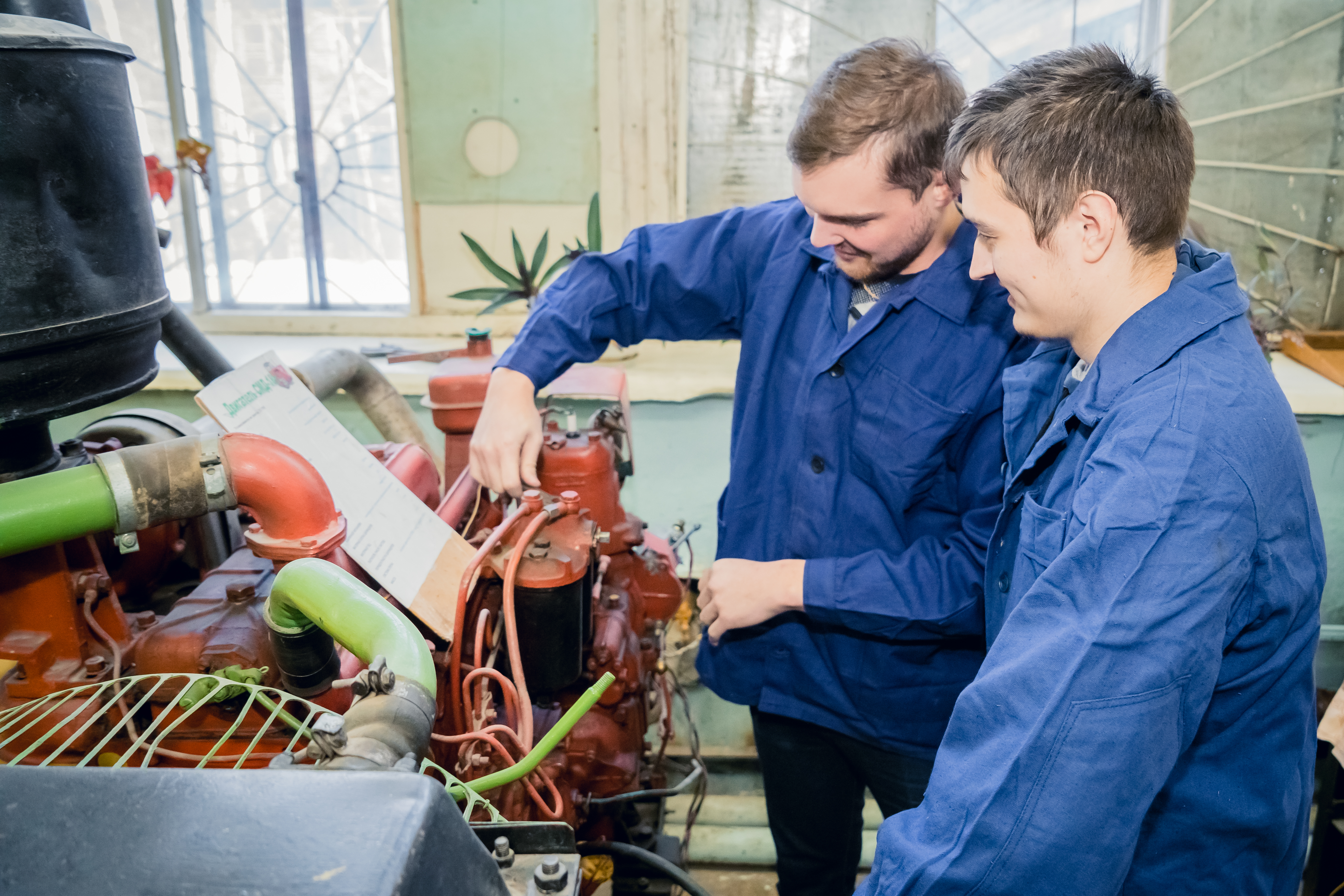 23.02.04 Техническая эксплуатация подъемно-транспортных, строительных, дорожных машин и оборудования